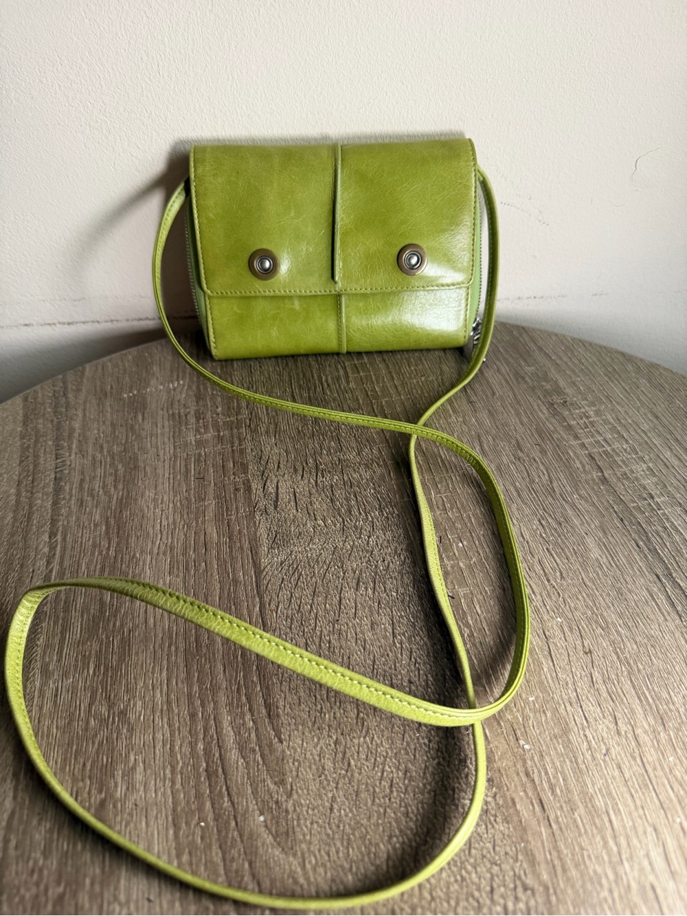 HOBO Lime Green Leather Crossbody Wristlet - Picture 11 of 11
